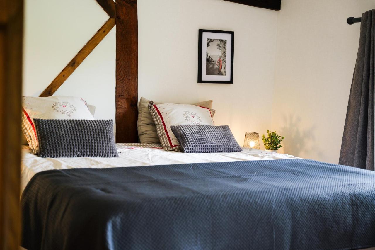 Gite La Dame Au Lit Gite A La Ferme Momignies Buitenkant foto